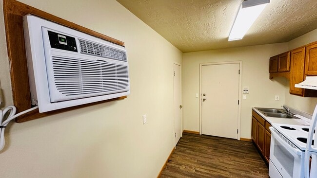 Photo - Williams Ave Apartments Unidad 02