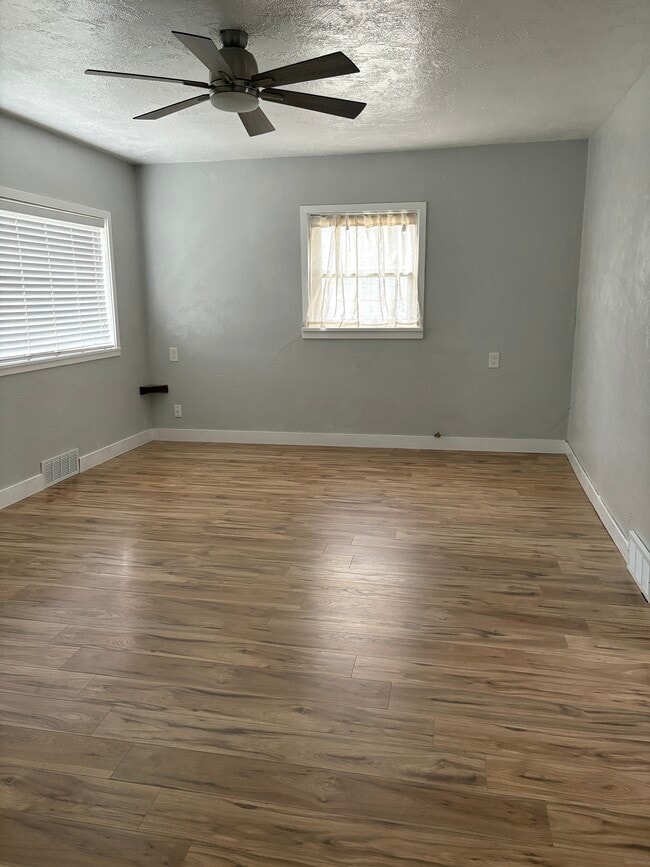 Photo - 6130 Butte St