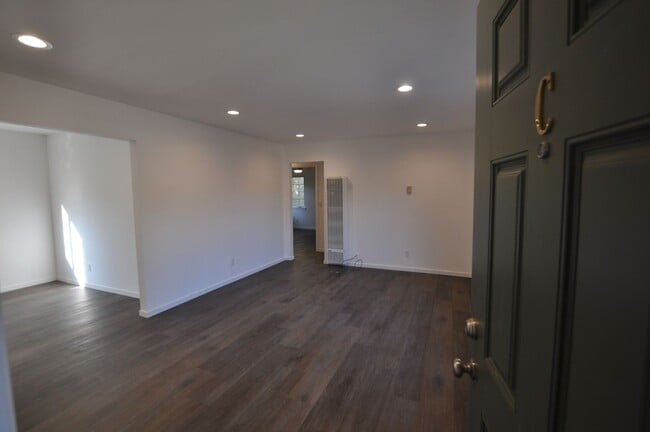 Photo - 655 Fairmont Ave Unit C