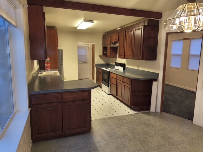 Photo - 13902 51st Ave S