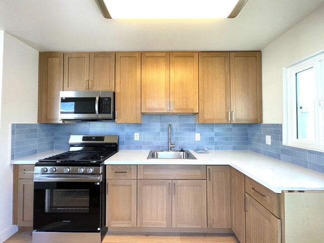 Photo - G22500E Unit 225 South G 1/2 - A