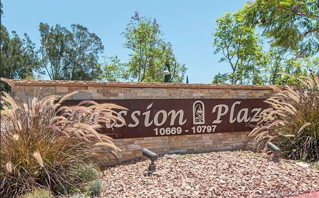 Building Photo - Spacious 1BD/1BA Mission Plaza Condo with Resort-Style Amenities in Prime Mission Valley Location Unit 107
