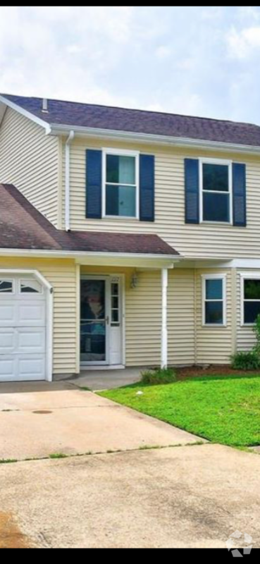 Building Photo - 1117 Eaglewood Dr Rental