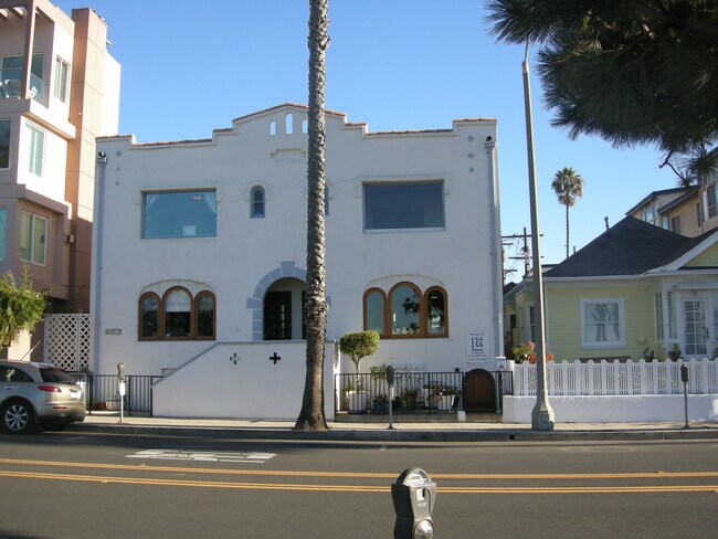 Front Lower Right. With the three arched windows. - 2213 Ocean Ave Unit 2217