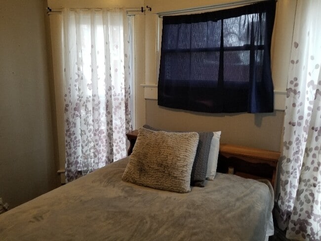 Building Photo - 3316 Renick St