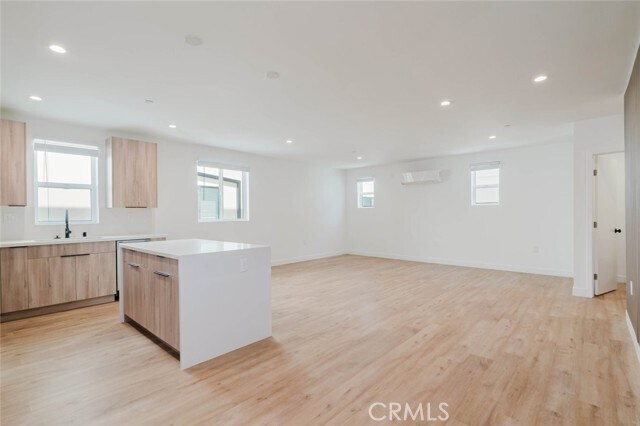 Photo - 5654 Cartwright Ave