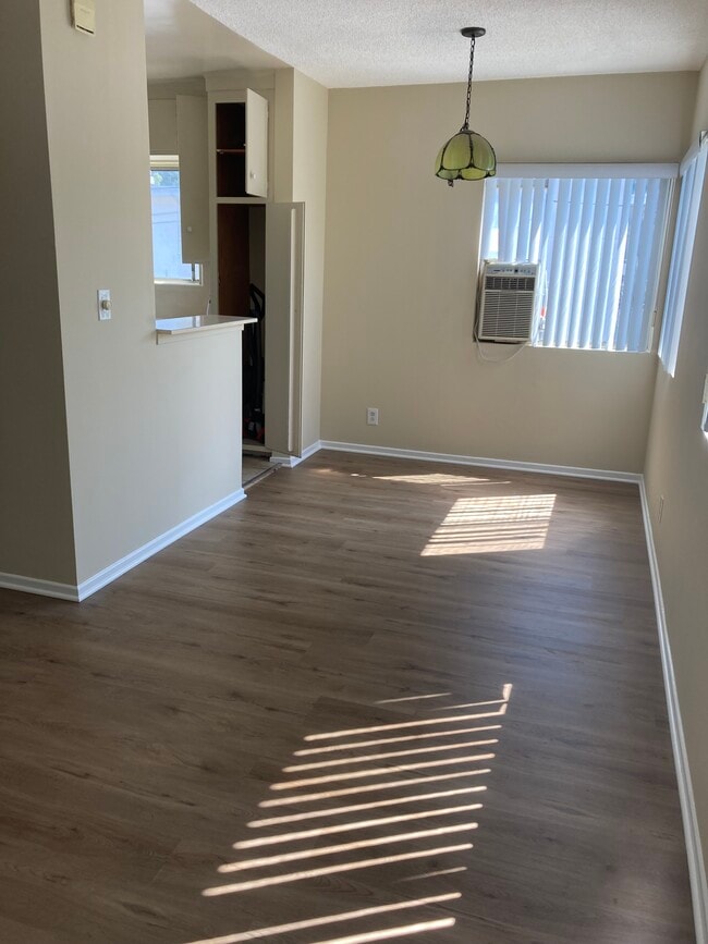 11501 Ohio Ave Unit 2