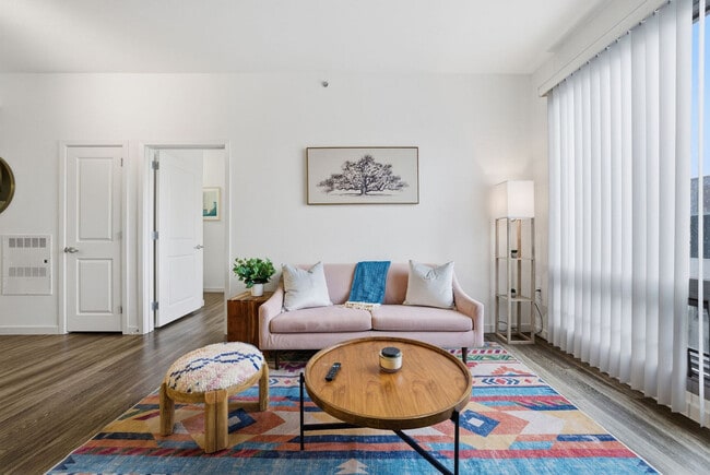 Photo - 1201 4th St Unit SI FL6-ID1436063P