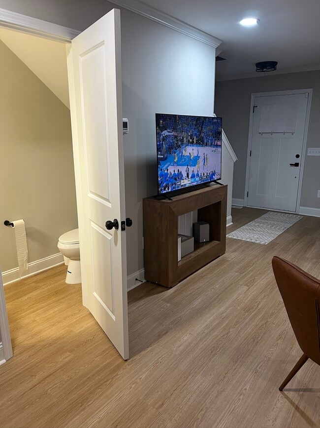 half bath (shared) - 2006 Linda Jones Ave Unit 3