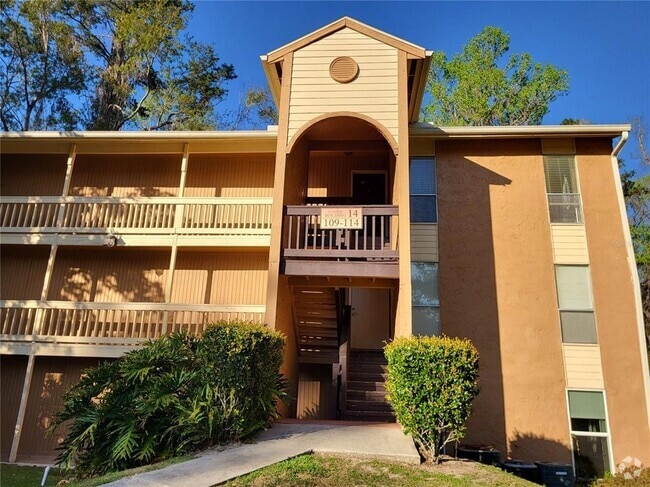 Building Photo - 1810 NW 23rd Blvd Unit 114 Rental