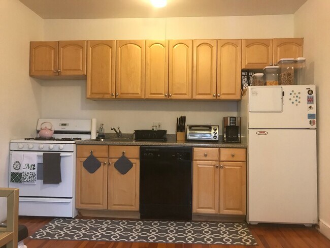 16 Fairbanks St Unidad 5