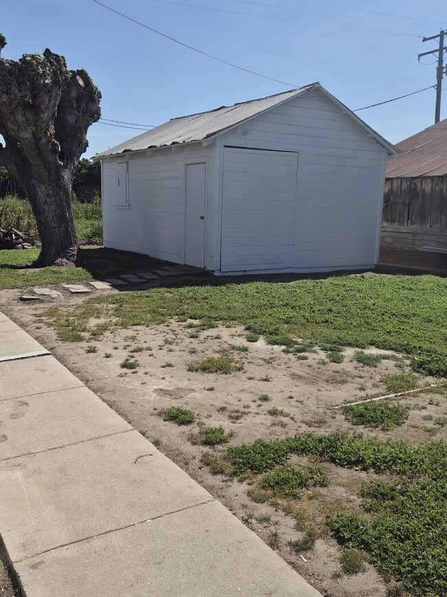 Photo - 10395 Avenue 384