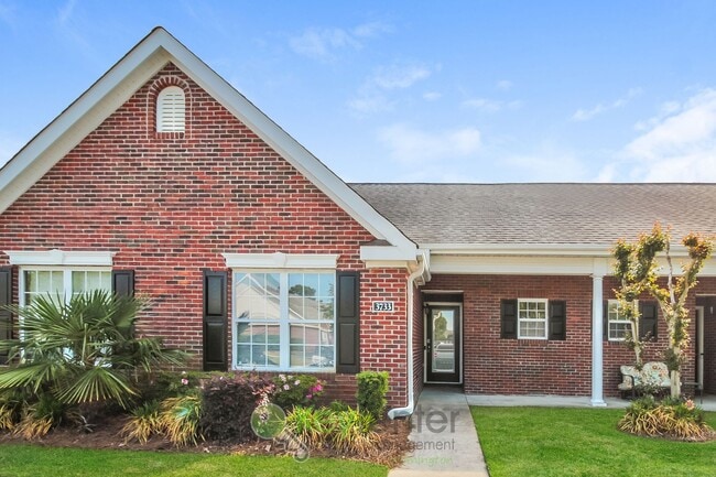 Building Photo - $500 Off 1st Month's Rent - 2 Bdrm/ 2 Bath, Townhome in Wilmington
