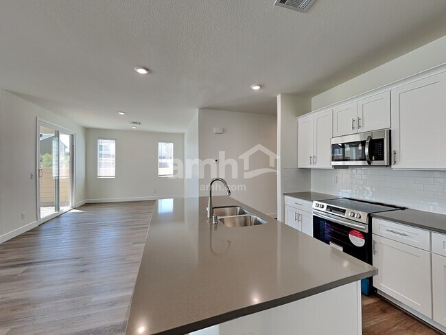 Photo - 10390 Bishops Cap St