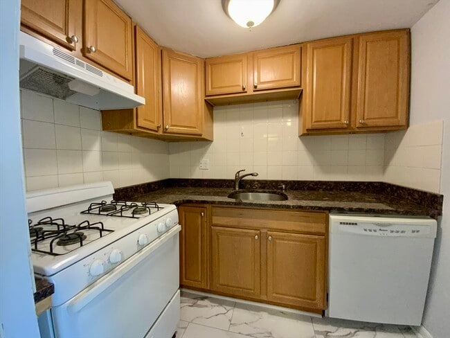 Photo - 9 Ryder St Unit 19