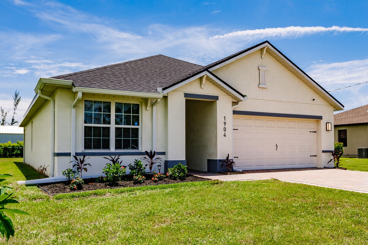Photo - 1904 SW 10th Ter (Cape Coral, FL)