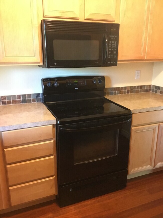 Photo - GERJ02 Unit 18131