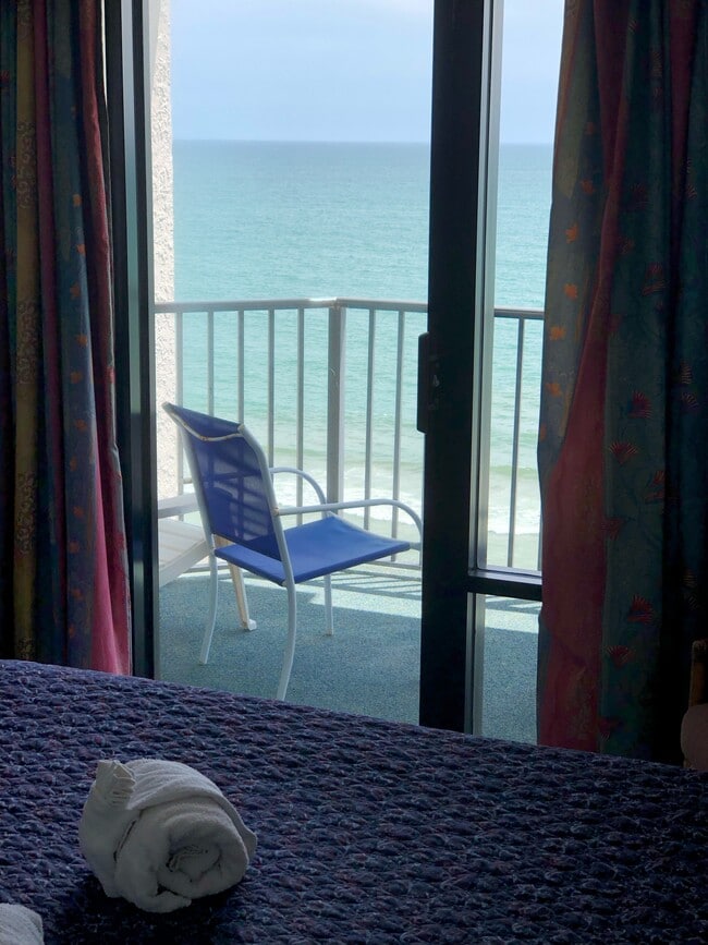 MB oceanfront balcony - 1905 S Ocean Blvd Unidad #1208 Ocean Park Resort