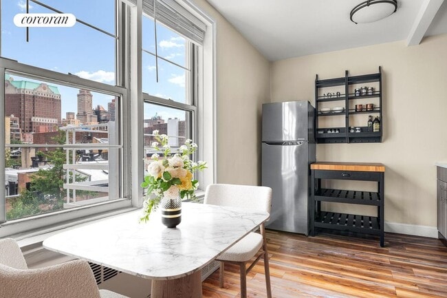 Photo - 130 Hicks St