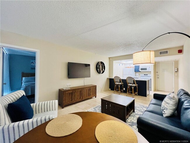 Photo - 9800 S Ocean Dr Unidad 211