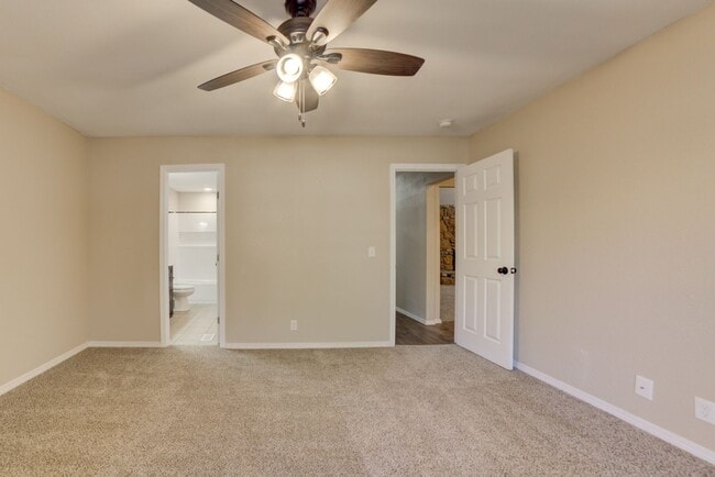 Building Photo - S 79th E Ave Duplex Unit 8039