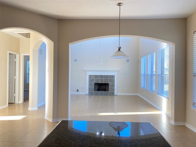 Building Photo - 10930 Reston Point Dr