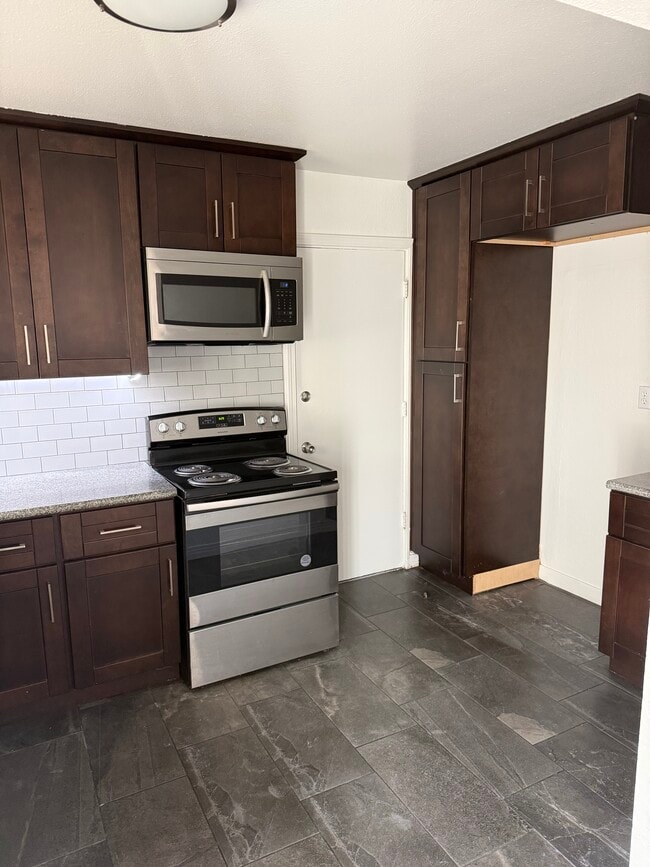 1167 E Nocta St Unit B