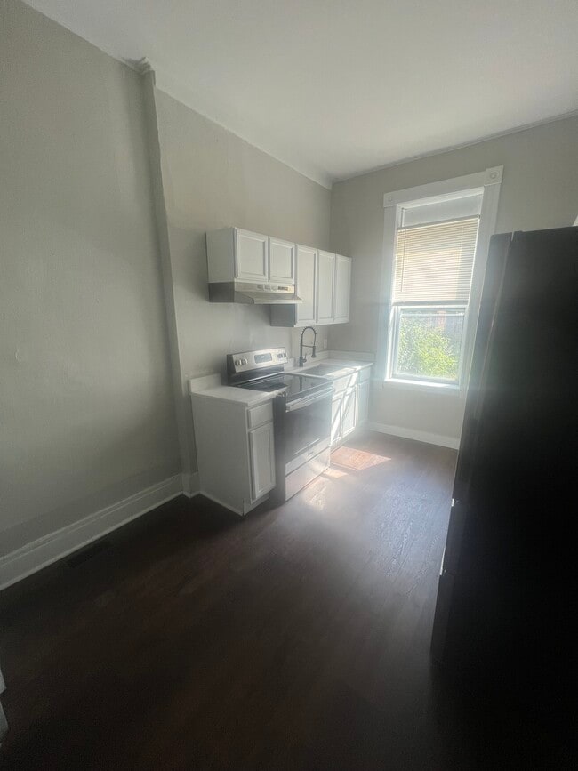 Photo - 3016 California Ave Unidad 1F