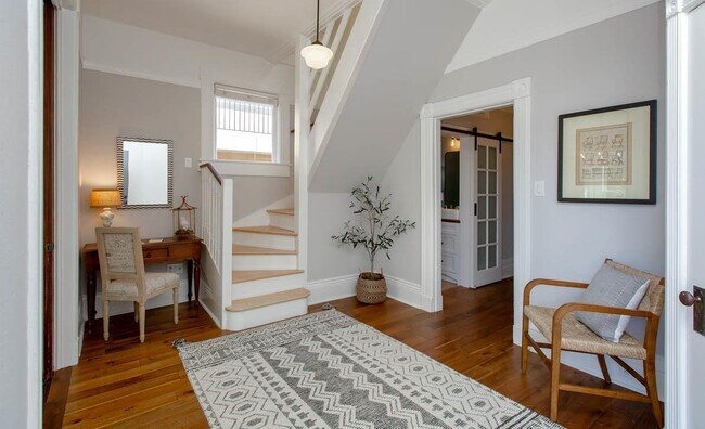 Photo - 2253 Clinton Ave