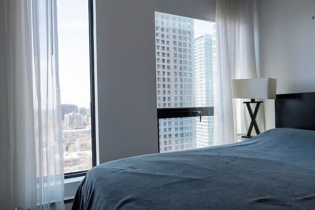 Photo - 1288 Av. des Canadiens-de-Montréal Unité SI ID1520409P