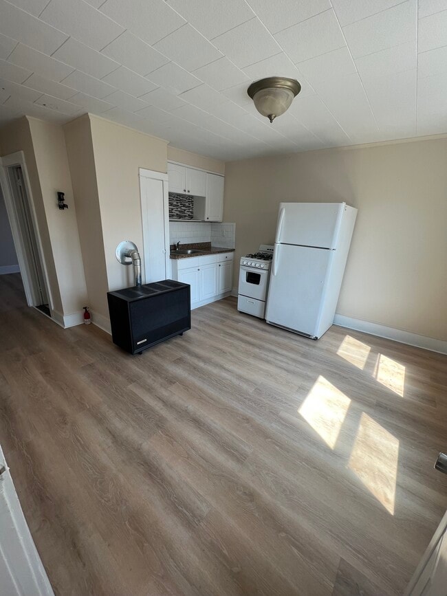 Photo - 438 Bolton St Condo Unit 2NE