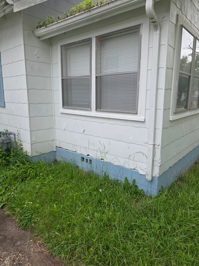 Photo - 1818 E Clay St