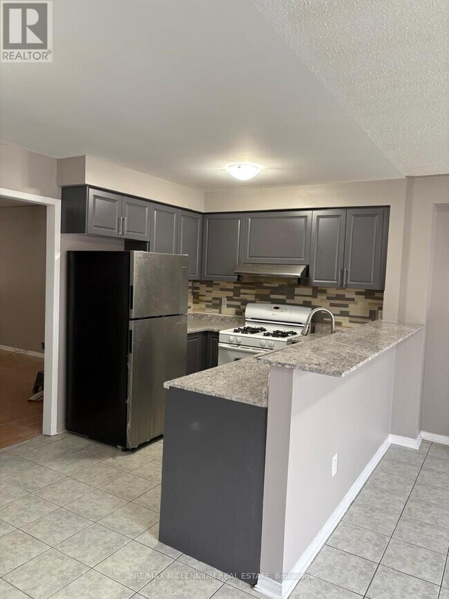 Photo - 29 Needlewood Ln