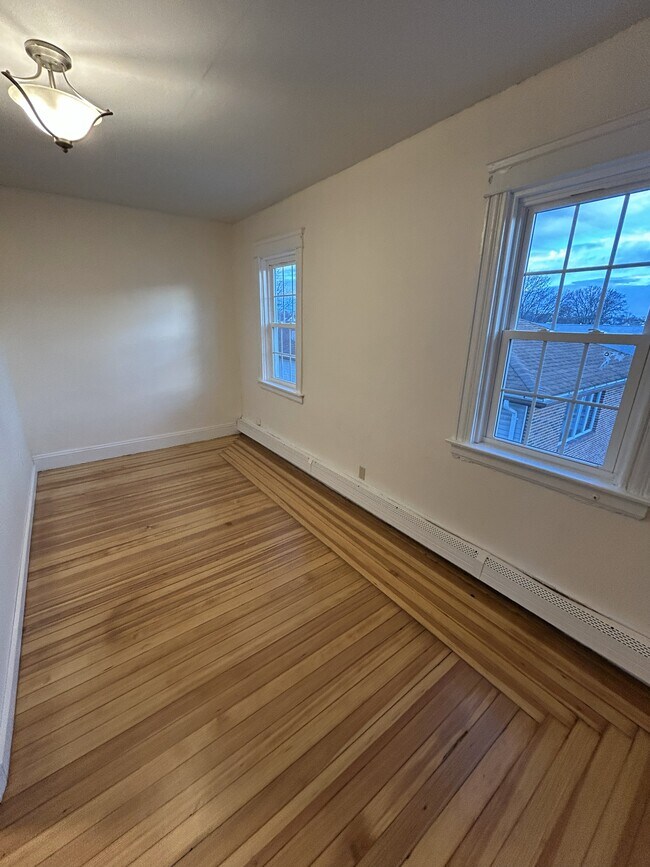 Photo - 335 Academy Ave Unit #3