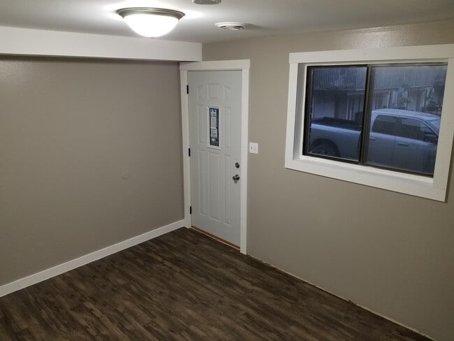 Photo - 1930 Des Moines St