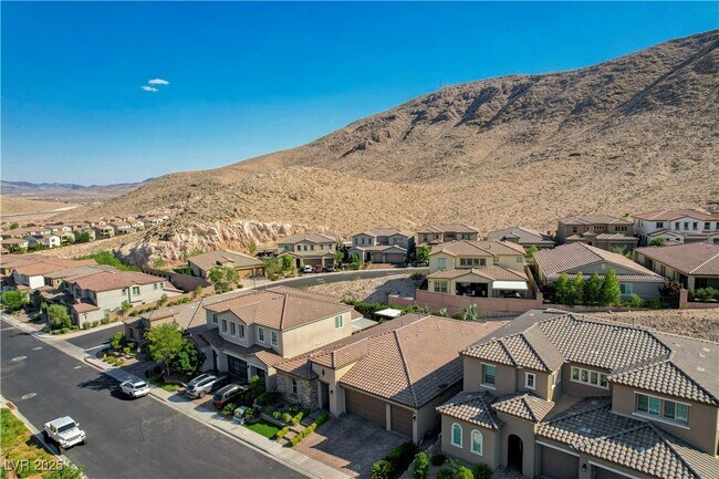 Photo - 3943 Reyes Ave