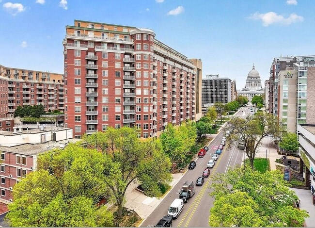 Tower Exterior - 360 W Washington Ave Unit 1001