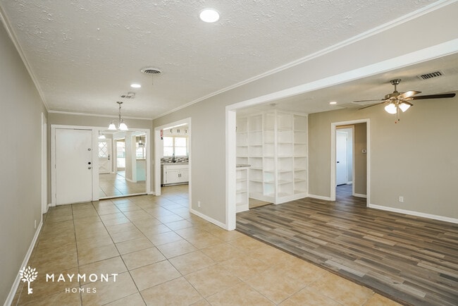 Photo - 1804 Chilton Dr