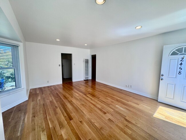 2458 Ocean Park Blvd Unit 2458 Ocean Park Blvd