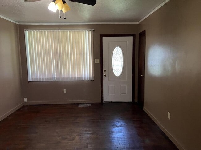 1223 Marydale Dr