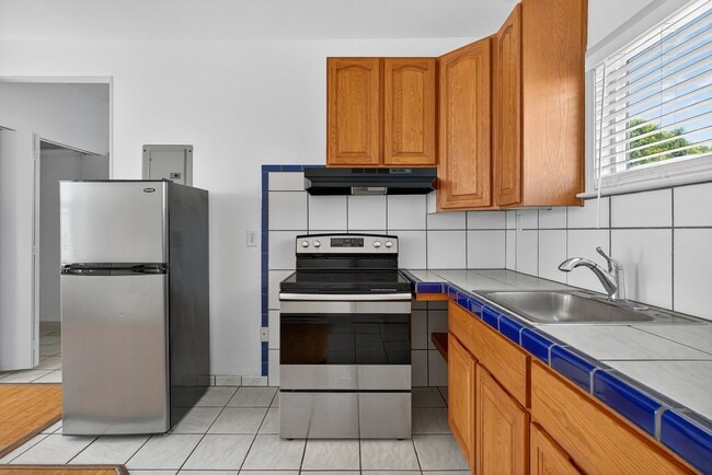 Photo - 1912 2nd St Unit 1912 1/2 - 07