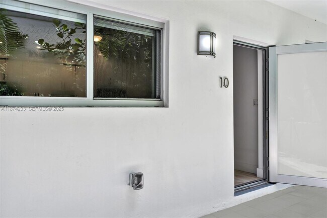 Photo - 940 Michigan Ave Unidad 10