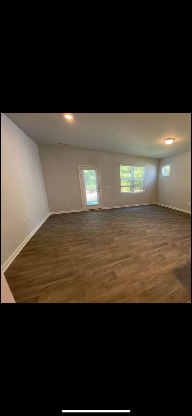 Living Room - 141 Enterprise Dr