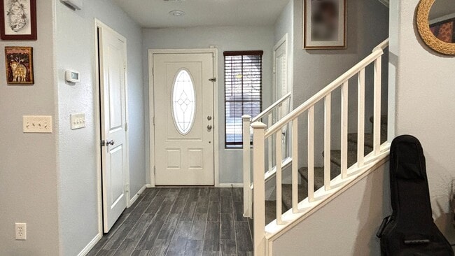 Photo - Excellent home in Providence Las Vegas. 3 Bedrooms and cute backyard! Must see!