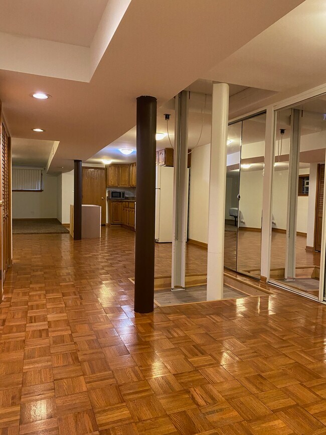Photo - 3427 S Emerald Ave Unidad g