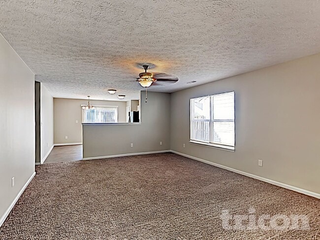 Photo - 5835 Mosaic Pl