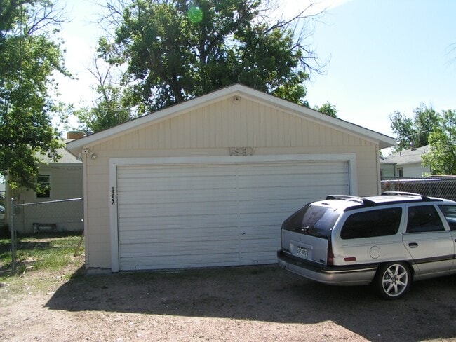 Photo - 1357 Kenton St