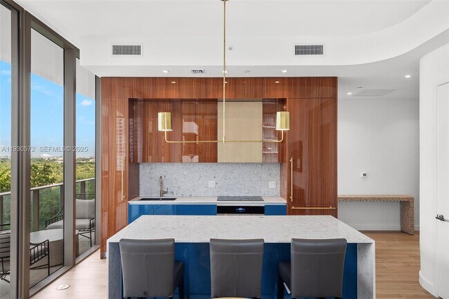 Photo - 2655 S Bayshore Dr Unit 909