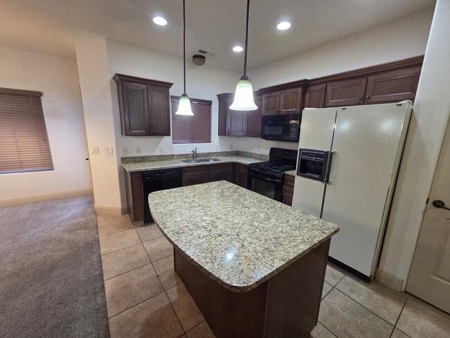 Photo - Shadow Ridge 3 Bedroom