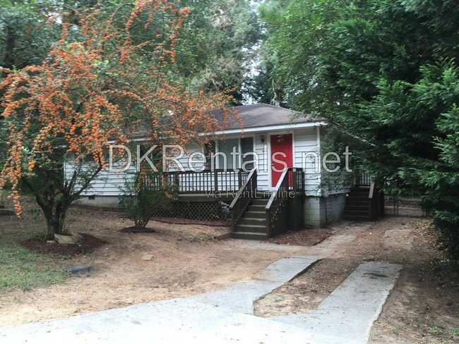 Building Photo - 808 Meadow Pl